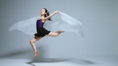 Danza Contemporánea con la obra de Rosario Castellanos y otros